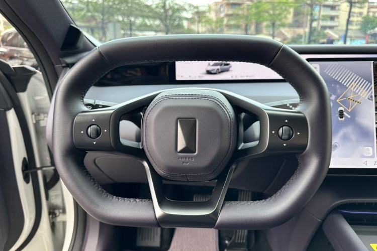 Used Avatr 06 2025 Ultra Pure Electric Edition Interior 2