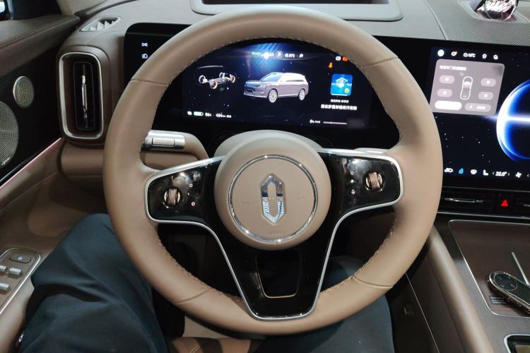 Used Hima AITO M9 2025 Pure Electric Ultra Version 100 kWh 6-Seater Model Steering Wheel