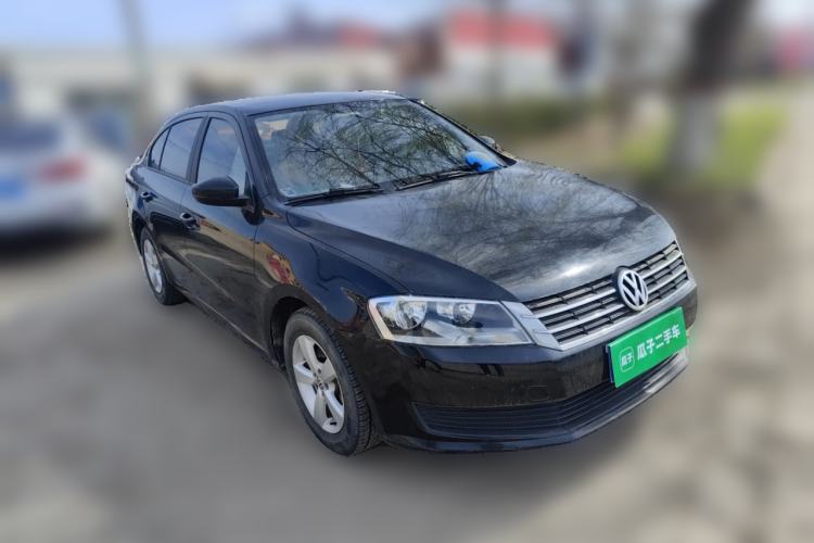 Used Volkswagen Lavida 2013 Revised Classic 1.6L Manual Fashion Edition
