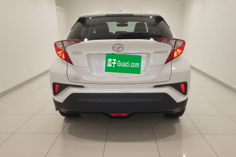 Used Toyota IZOA 2020 2.0L Yi Xiang CARE