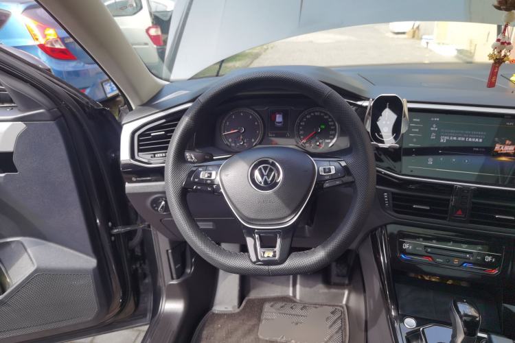 Used Volkswagen Tayron 2020 330TSI Two-Wheel Drive Luxury Smart Connectivity Version Steering Wheel