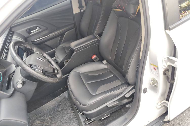 Used ORA iQ 2018 High-Range Version Smart Connectivity Model