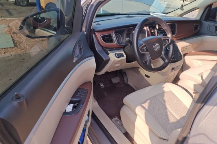 Used Buick GL8 2018 28T Comfort Model China VI Standard