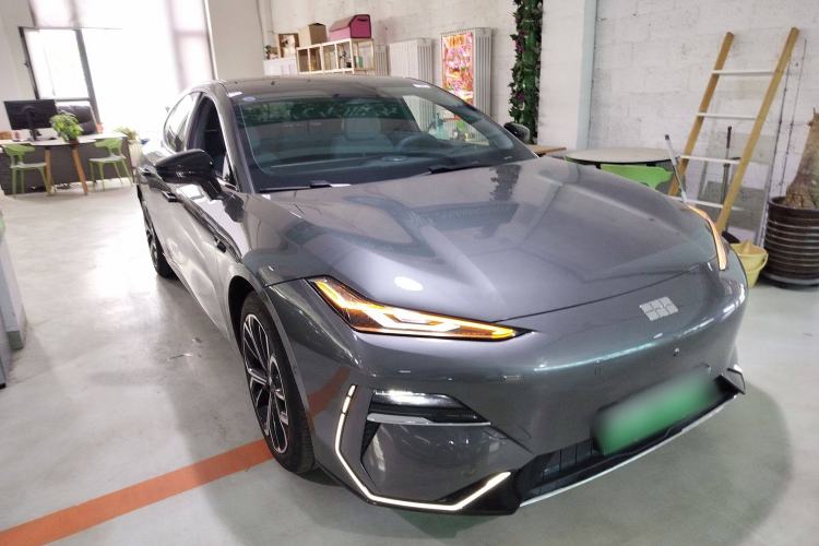 Used Geely Galaxy E8 2025 700 km Long-Range Intelligent Driving Version