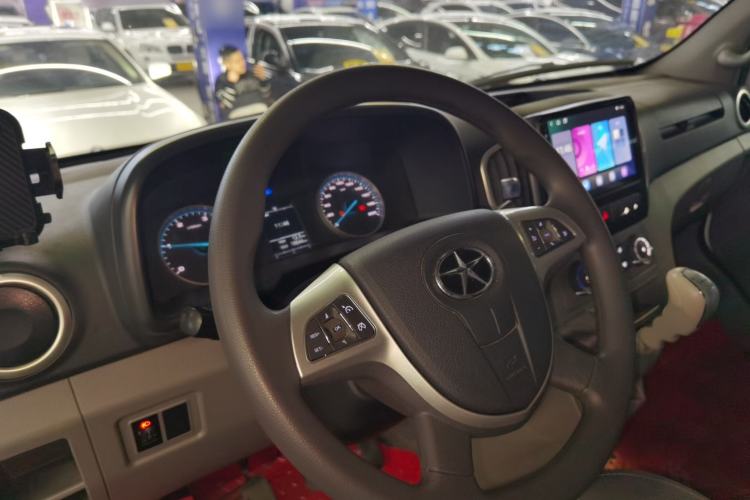 Used JAC Sunray 2022 2.0T Fuel-Efficient King PLUS Express Version Mid-axle 5-6 Seats HFC4DB3-2E4