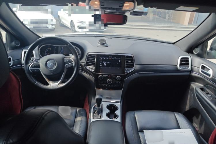 Used Jeep Grand Cherokee 2020 3.6L Elite Navigation Edition Center Console