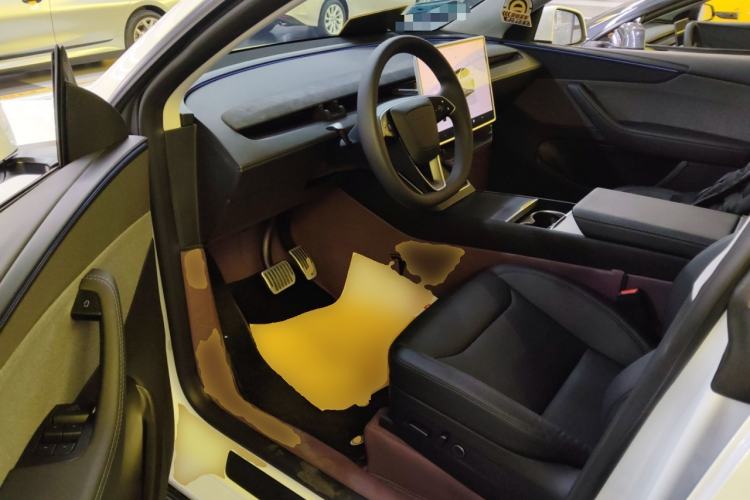 Used Tesla Model Y 2025 Rear-Wheel Drive First Edition