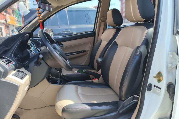 Used FAW Yingzhi 737 2016 1.5L CVT Luxury Navigation Edition Left Front Seat