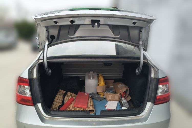 Used Skoda Rapid 2013 1.6L Manual Smart Selection Model