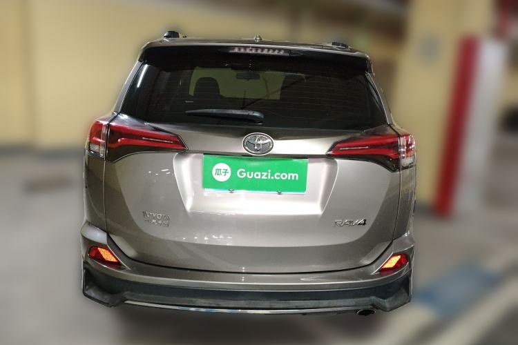 Used Toyota RAV4 2016 2.0L CVT Two-Wheel Drive Urban Edition China V Standard

