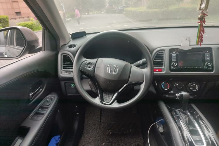 Used Honda Vezel 2015 1.5L CVT two-wheel drive Comfort trim Steering Wheel