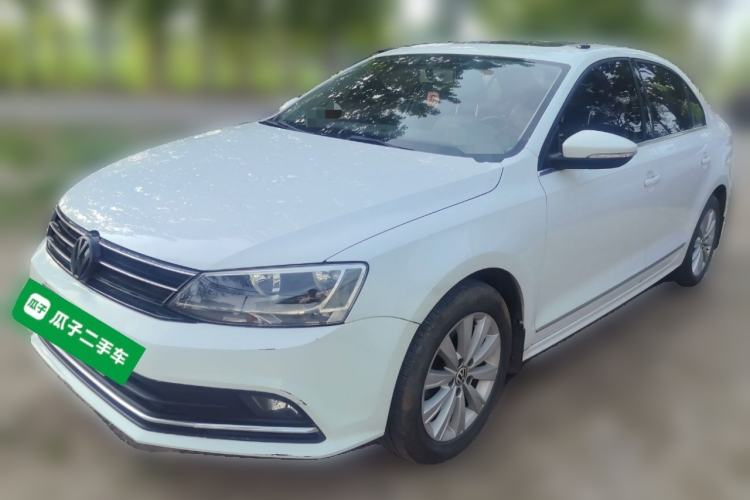 Used Volkswagen Sagitar 2015 1.6L Manual Comfort Model