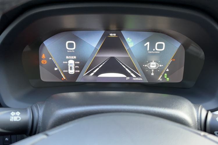 Used Wey VV7 2019 Upgraded Model 2.0T Flagship Version China VI