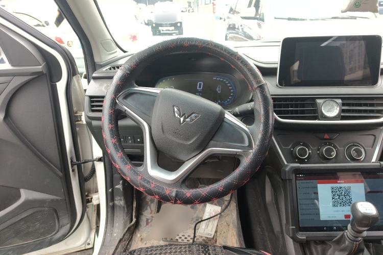 Used Wuling Hongguang S3 2018 1.5L Manual Comfort Model China V Standard