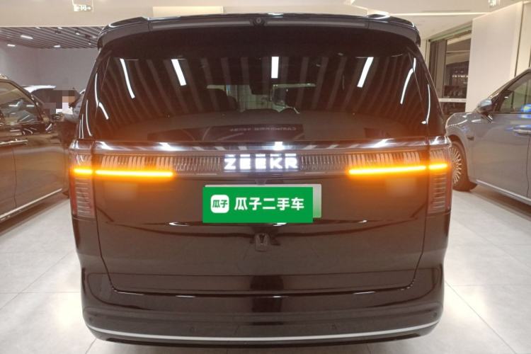 Used Zeekr 009 2024 7-Seater Walk-Through Version Four-Wheel Drive 108 kWh