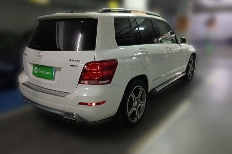 Used Mercedes-Benz GLK-Class 2015 GLK 300 4MATIC Fashion Edition Ultimate Version Rear Right 45 Deg