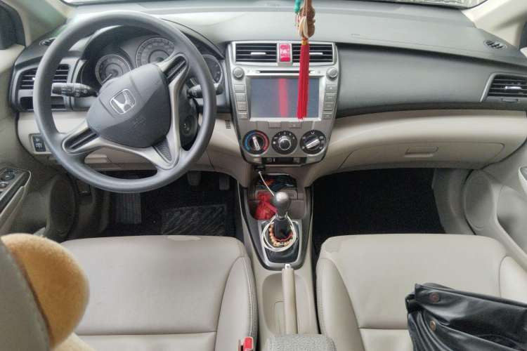 Used Honda City Classic 2012 1.5L manual Elite Edition
