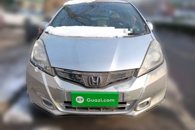 Used Honda Fit 2011 1.3L automatic comfort version
