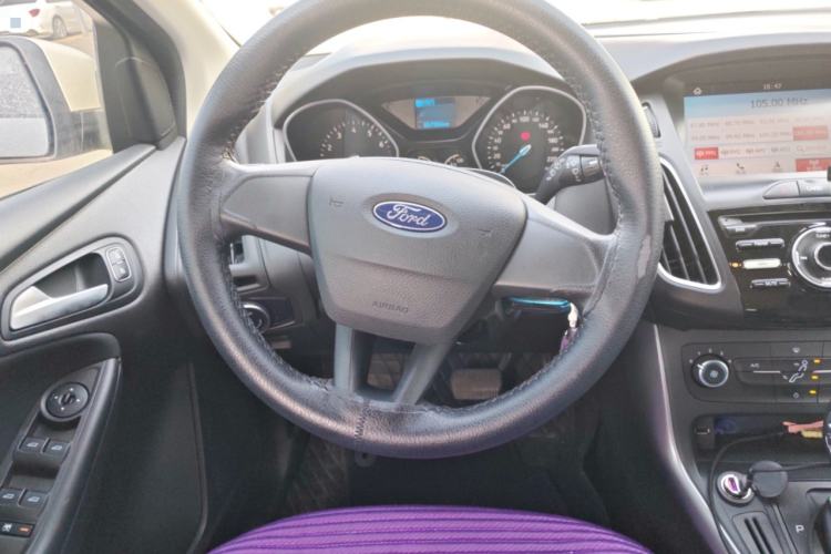 Used Ford Focus 2018 Hatchback Classic 1.6L Automatic Comfort Plus SmartDrive Edition Steering Wheel