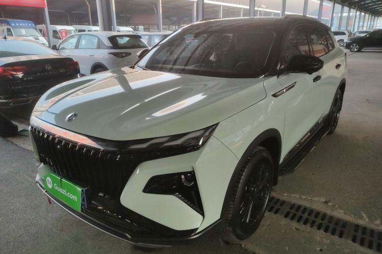 Used Dongfeng Aeolus Huge 2022 Mach Dual-Motor 1.5T MHD Dare-to-Dream Edition