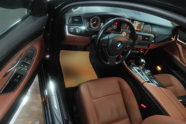 Used BMW 5 Series 2017 525Li Leading Model Driver Seat