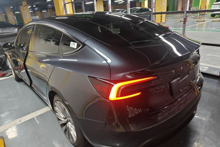 Used Tesla Model 3 2023 Rear-Wheel-Drive Version
