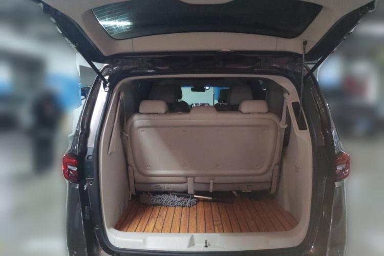 Used Buick GL8 2021 Land Cruiser Executive 652T Premium Model
