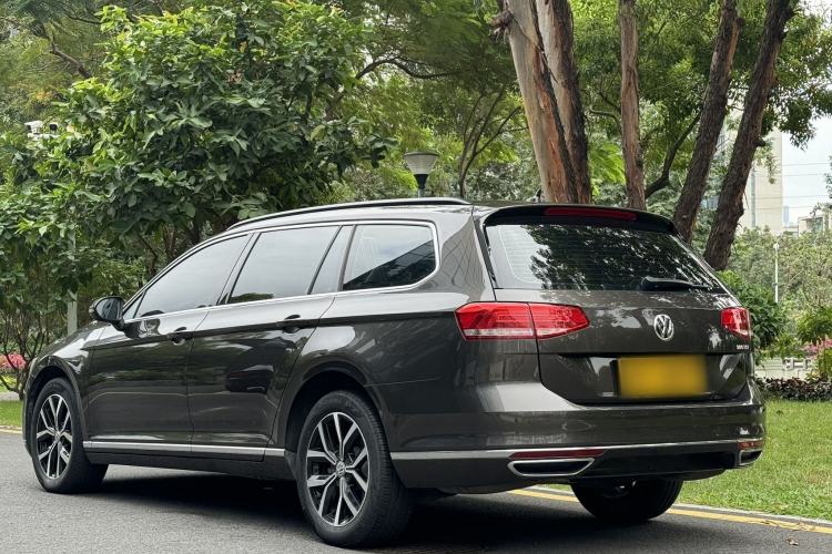 Used Volkswagen Variant 2018 380TSI Two-Wheel Drive Comfort Edition