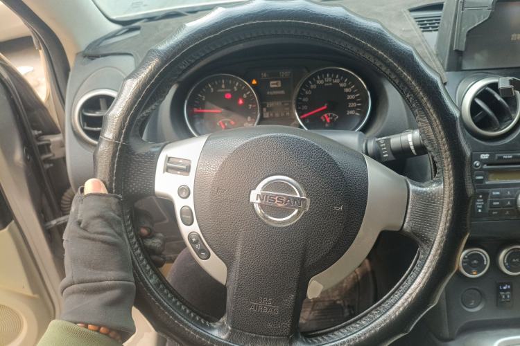 Used Nissan Qashqai 2011 2.0 XV Lea CVT 2WD Steering Wheel