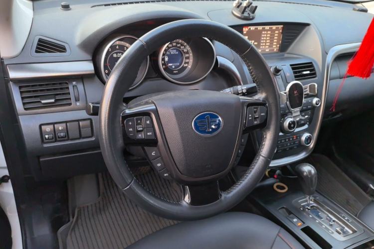 Used Bestune X80 2015 1.8T Automatic Luxury Model
