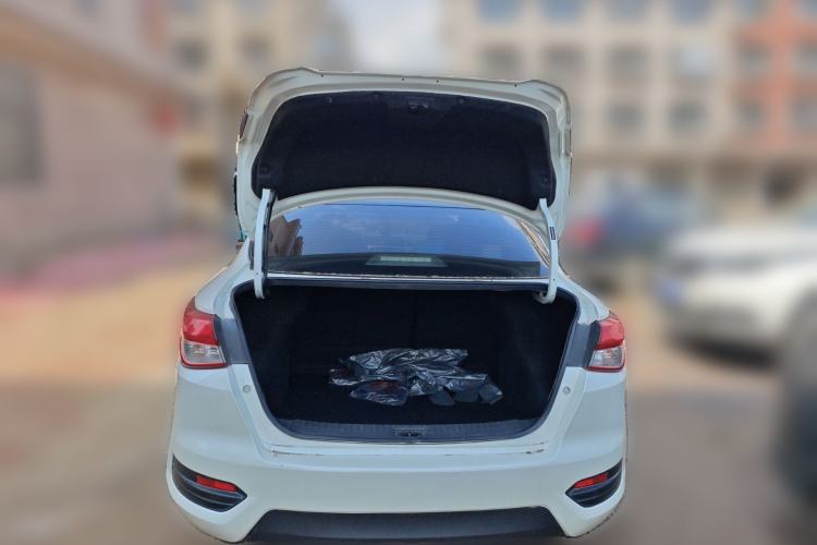 Used Nissan Lannia 2016 1.6L CVT Smart Cool Edition