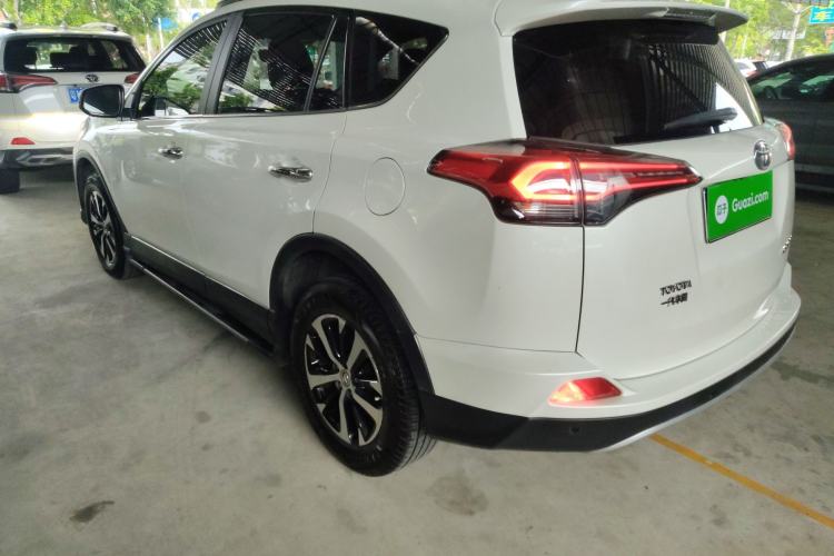 Used Toyota RAV4 2016 2.0L CVT Two-Wheel Drive Smart Edition China V Standard