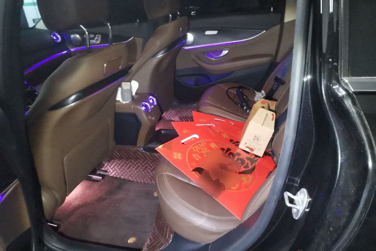 Used Mercedes-Benz E-Class 2016 E 300 L Sporty and Stylish Model