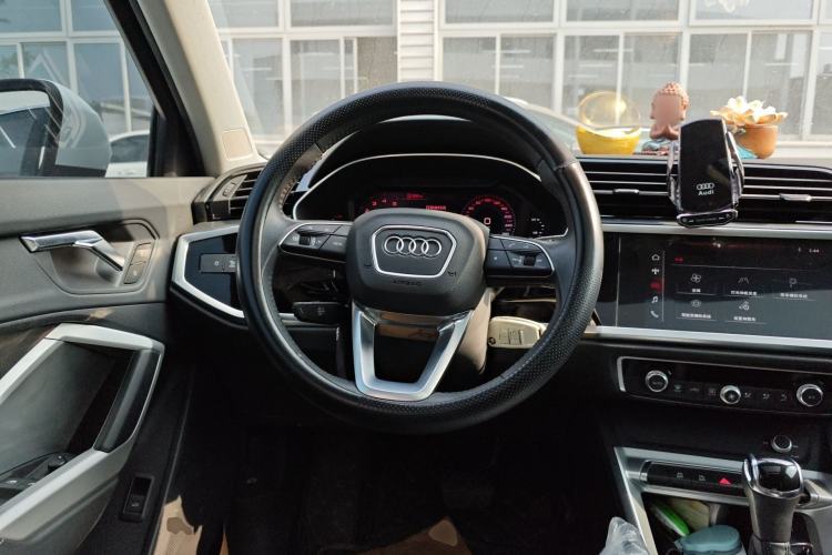 Used Audi Q3 2020 35 TFSI Ambition Style Edition
