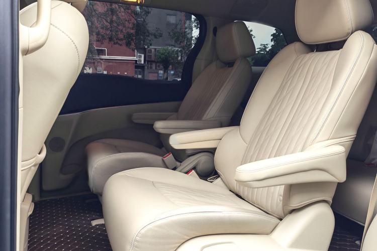 Used Buick GL8 2023 Land Executive Class 652T Luxury Model