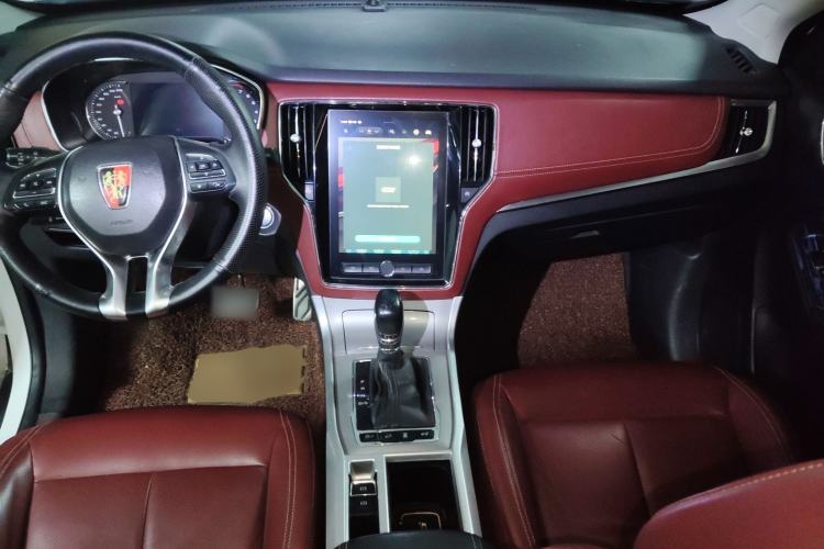 Used Roewe RX5 2016 30T Four-Wheel Drive Automatic Internet Smart Luxury Edition Center Console