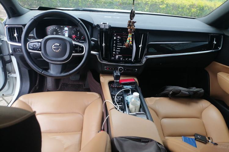 Used Volvo S90 2017 T4 Zhiyuan Edition
