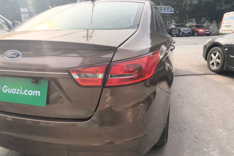 Used Ford Escort 2015 1.5L Manual Comfort Model