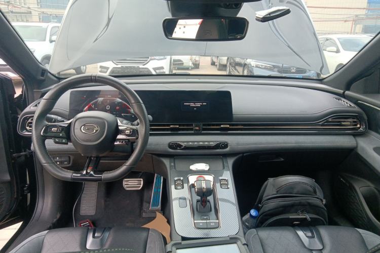 Used GAC Trumpchi EMPOW 2023 400T Automatic R MAX Center Console