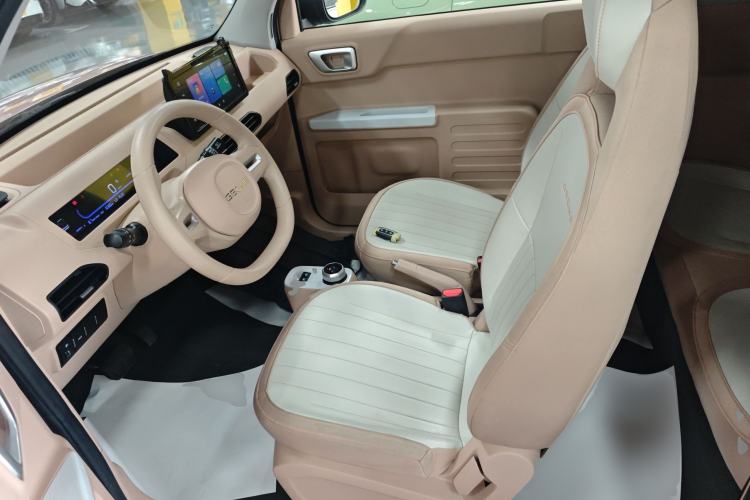 Used Geely Galaxy Panda 2023 Panda Mini 200km Endurance Bear
