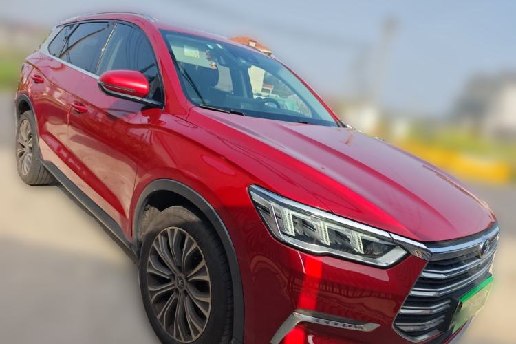 Used BYD Song Pro New Energy 2019 DM 1.5T Four-Wheel Drive Performance Edition Flagship Model Front Right 45 Deg