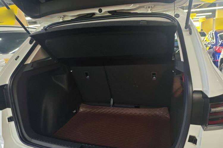 Used Volkswagen Tharu 2023 300TSI Two-Wheel-Drive Moonlight Edition