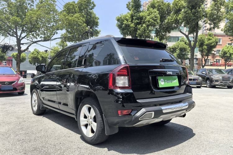 Used Jeep Compass 2014 2.0L two-wheel drive sport version