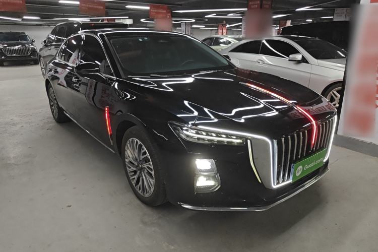 Used Hongqi H5 2023 2.0T Automatic Smart Connect Flagship Edition Front Right 45 Deg