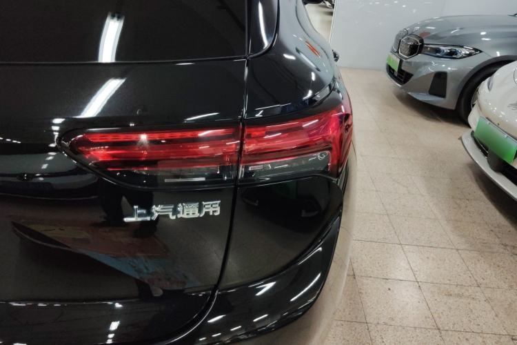 Used Buick Envision 2022 Encore S 652T Two-Wheel-Drive Luxury Model Right Rear Taillight