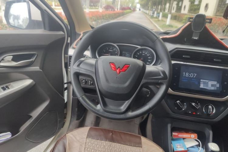 Used Wuling Hongguang 2021 1.5L S Comfort Edition LAR
