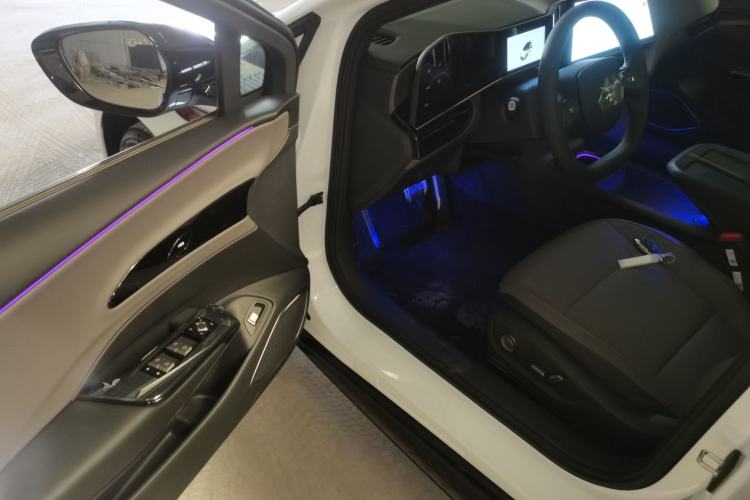 Used Hongqi EH7 2025 600 Smart Selection Edition
