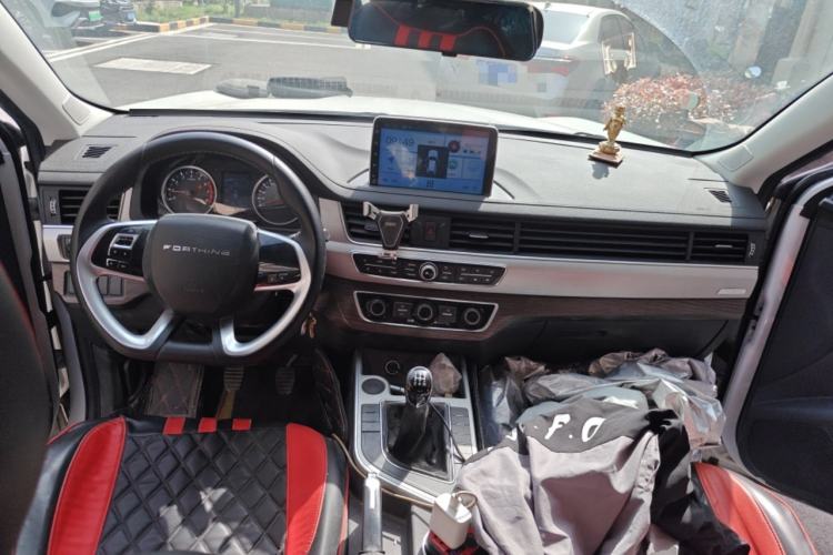 Used FORTHING T5 2022 Grand Edition 1.6L Manual Dream Version 5-Seater
