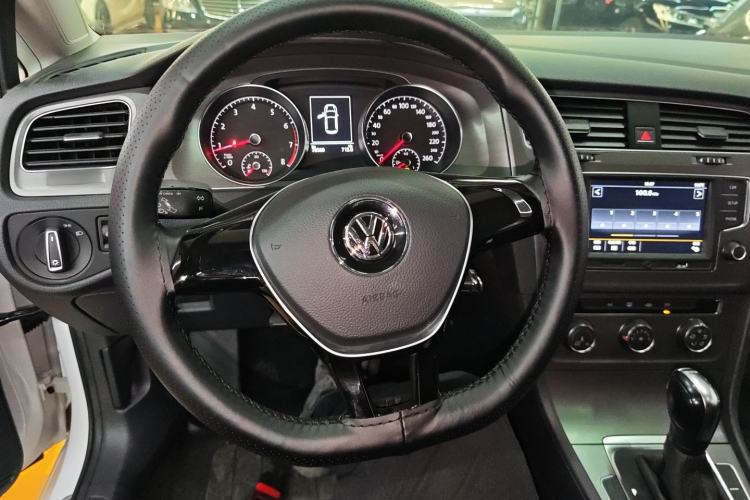 Used Volkswagen Golf 2016 230TSI Automatic Comfort Version