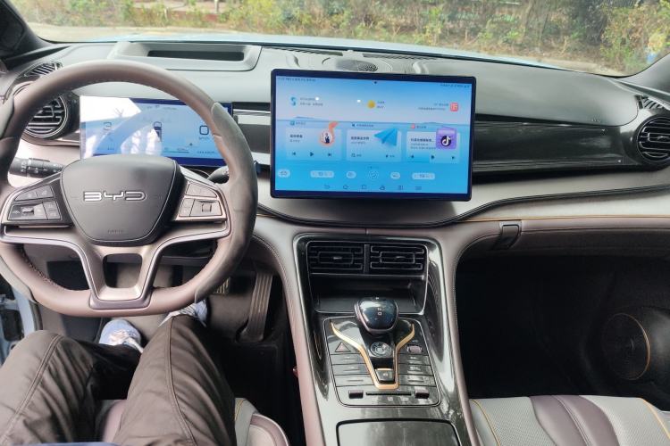 Used BYD Frigate 07 2023 DM-p 175 km Four-Wheel Drive Flagship Model